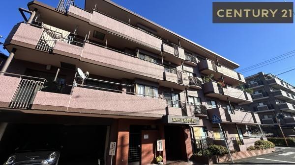 外観:現地外観写真 武蔵新城駅から徒歩約9分の好立地。